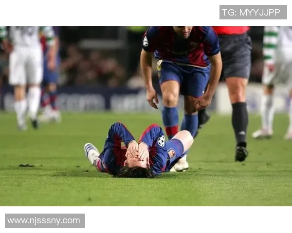 梅西因伤缺席巴萨下一场比赛，球队士气受损